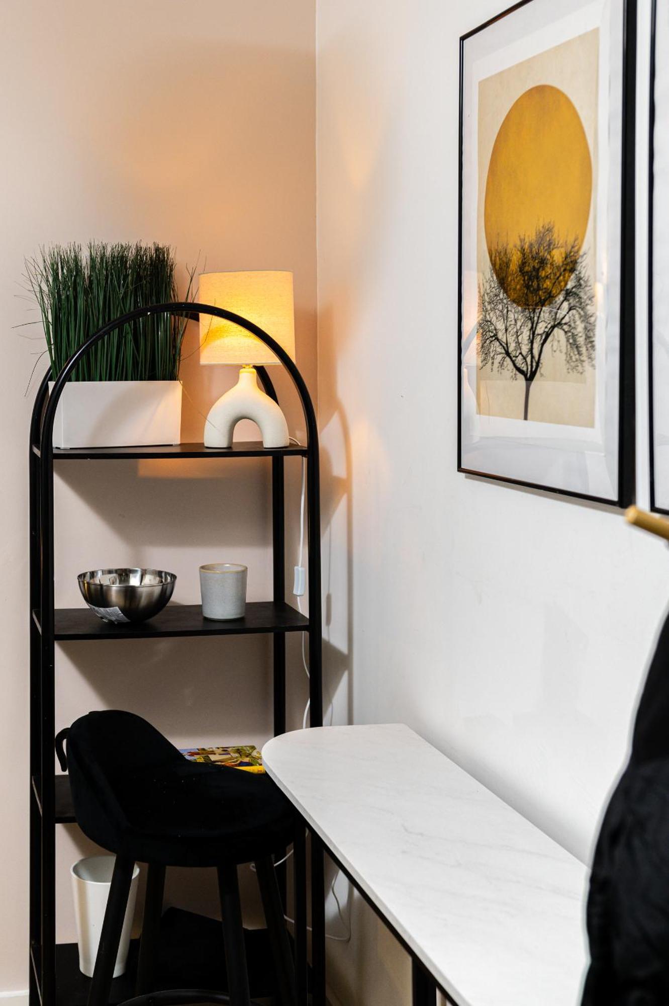 1Br Stylish Flat By Hostarahomes, Near Liverpool Street, Prime London Location, Sleeps Up To 4 ภายนอก รูปภาพ